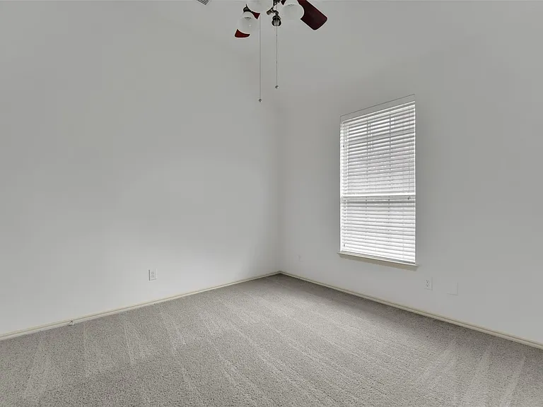 5106 Petersburg Dr — Photo 19