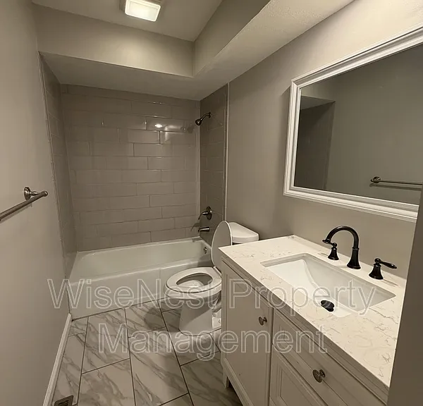 1820 E Cherokee Ln — Photo 13