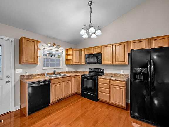 4th image of 2435 Frost Valley Ct