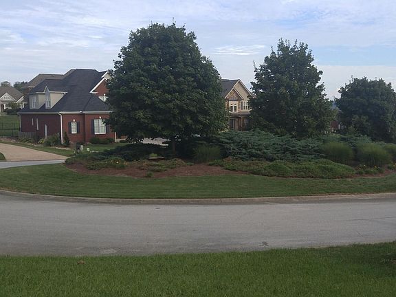 5th image of 505 Raeburn Ln