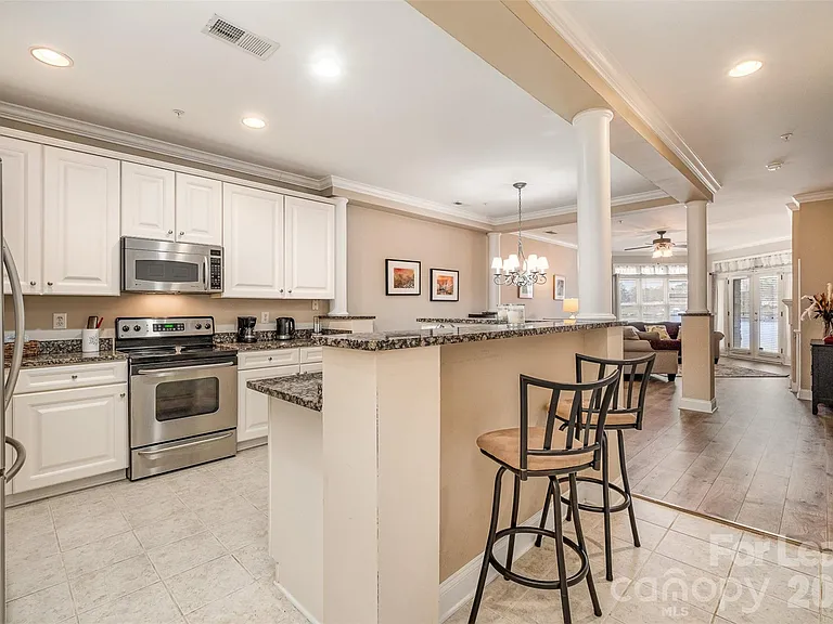 637 Williamson Rd #108 — Photo 4