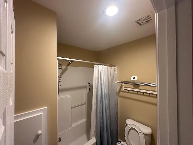404 Treybrooke Dr — Photo 67