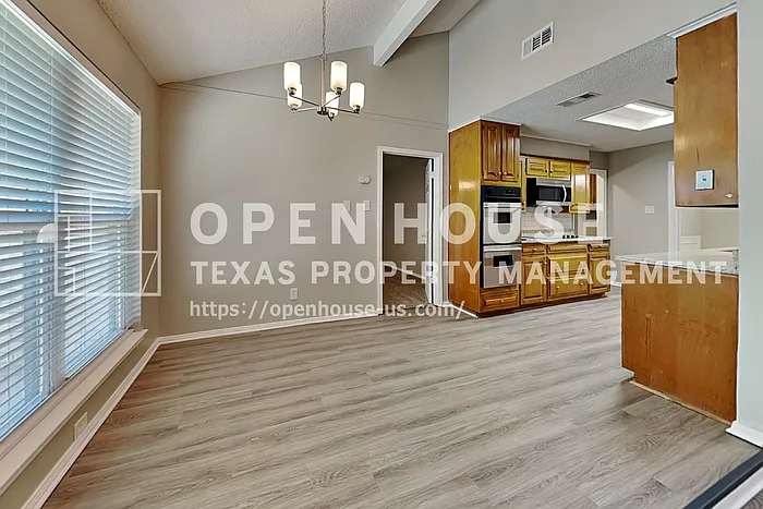 3900 Buckhorn Pl — Photo 7