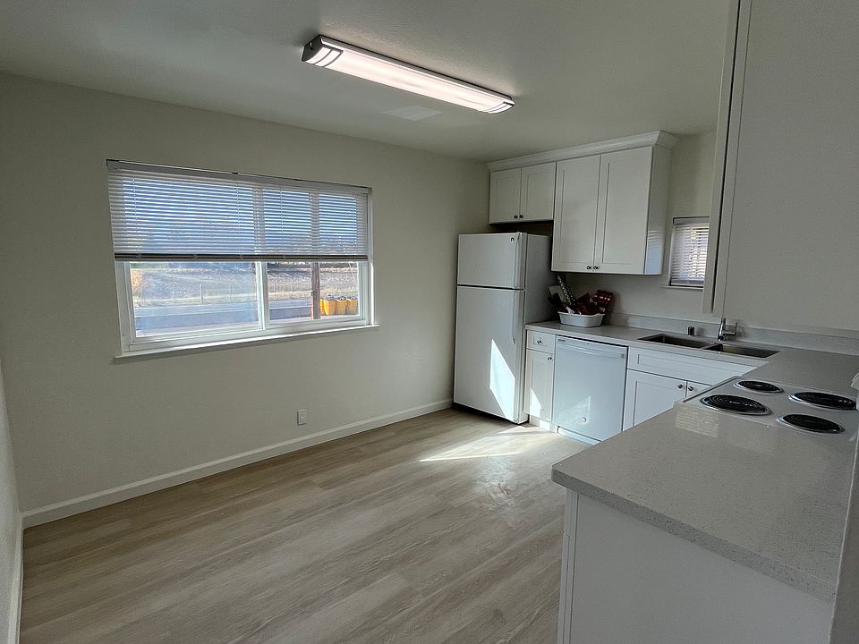 Water view in kitchen