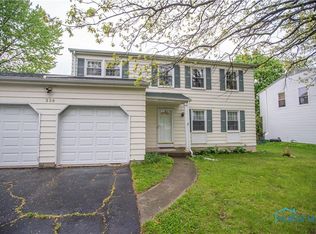 336 Southwood Dr, Perrysburg, OH 43551