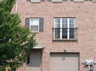2887 Sequoia Dr, Macungie, PA 18062