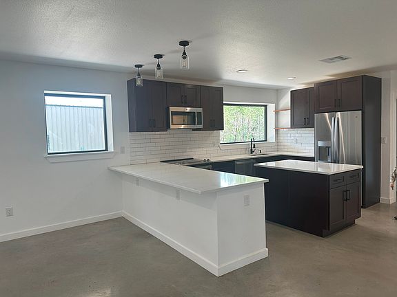 2nd image of 7501 E State Highway 71 Building 19