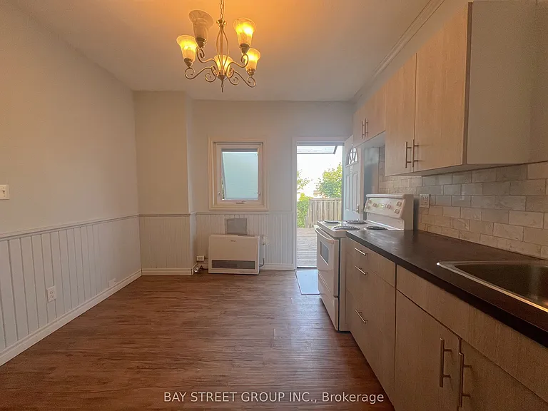70 Courtwright St #REAR — Photo 3