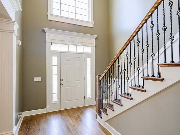 3rd image of 1922 Baskinbrook Ct