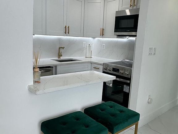 3rd image of 1218 Drexel Ave APT 303