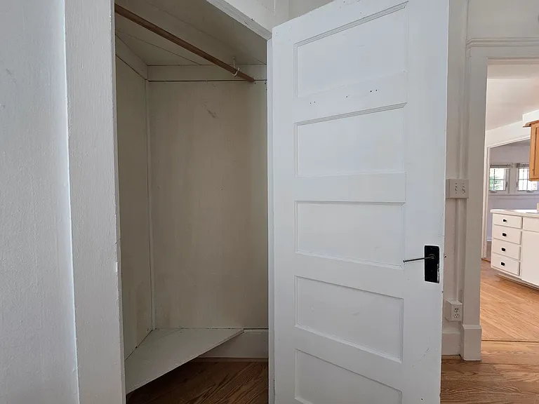 310 Staab St — Photo 12