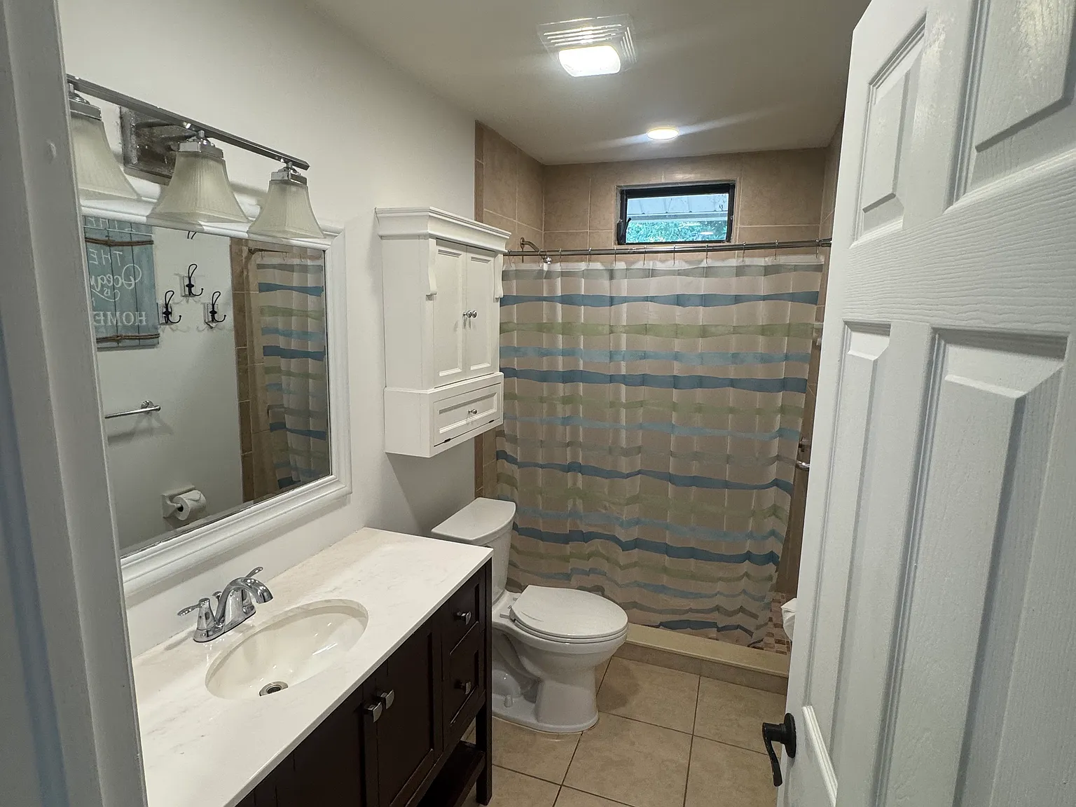 2 bed, 850 sqft, $2,100 — Photo 2