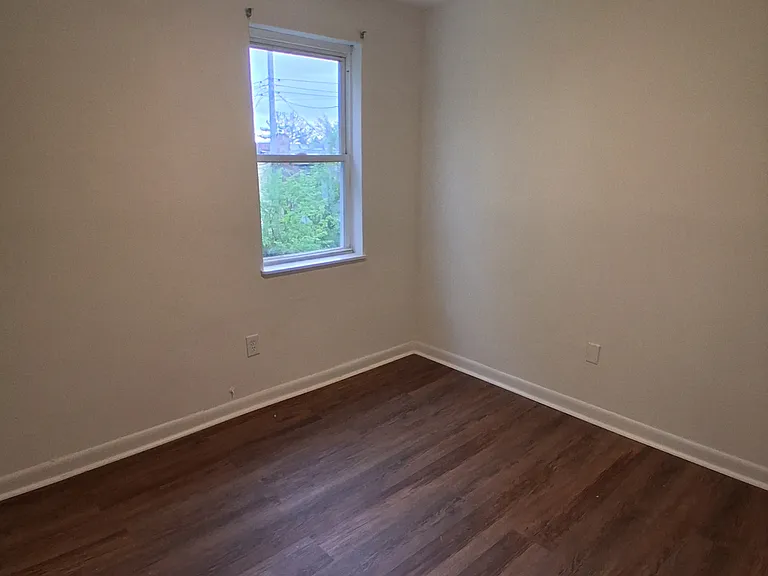 519 Cherry Hill Rd — Photo 12