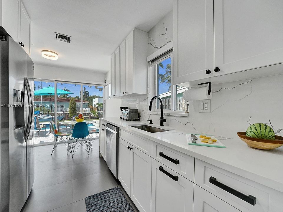 1st image of 1108 Tangelo Isle