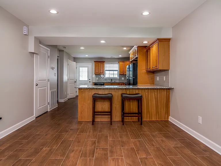 107 Williams St #3 — Photo 6