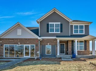 610 N Highlander Way, Addison, IL 60101