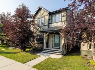 1241 Chappelle Blvd SW, Edmonton, AB T6W 3R1