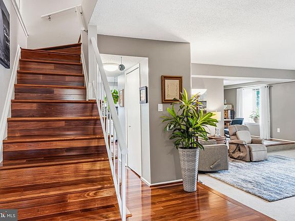 4th image of 109 Kale Ave