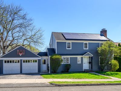 11 Housman Street, Danbury, CT, 06810