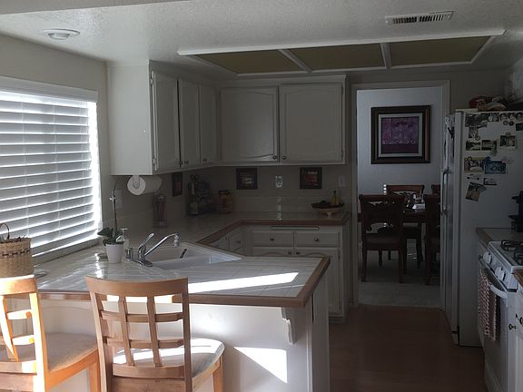 4th image of 6427 N Walnut Ave