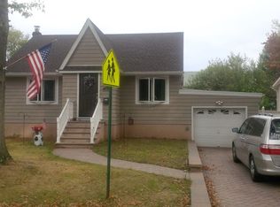 441 Coolidge Dr, Kenilworth, NJ 07033