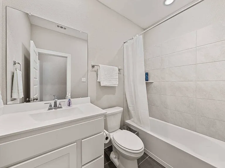 29635 Burcreek Ln — Photo 19