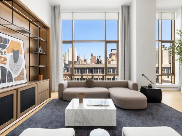 215 East 19th Street image 2 of 29