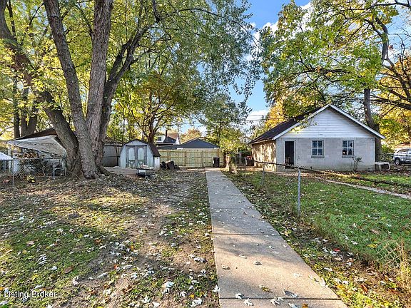 4th image of 3850 W Muhammad Ali Blvd