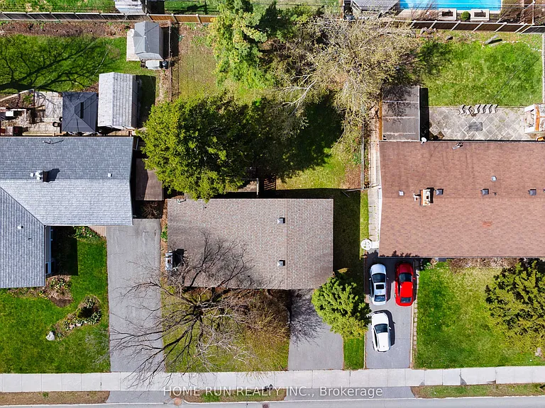 1259 Meadowlands Dr E — Photo 46