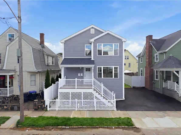 219 Indiana Ave, Providence, RI 02905