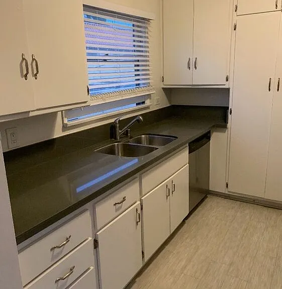 617 Ocean Ave #L — Photo 8