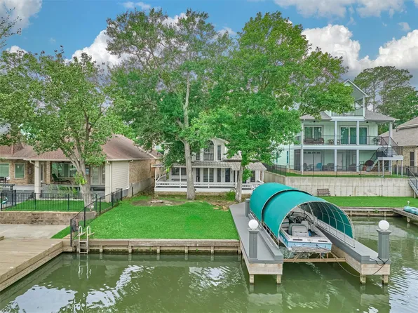 6795 Kingston Cove Ln, Willis, TX 77318