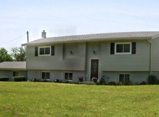 7665 Williams Rd, Athens, OH 45701