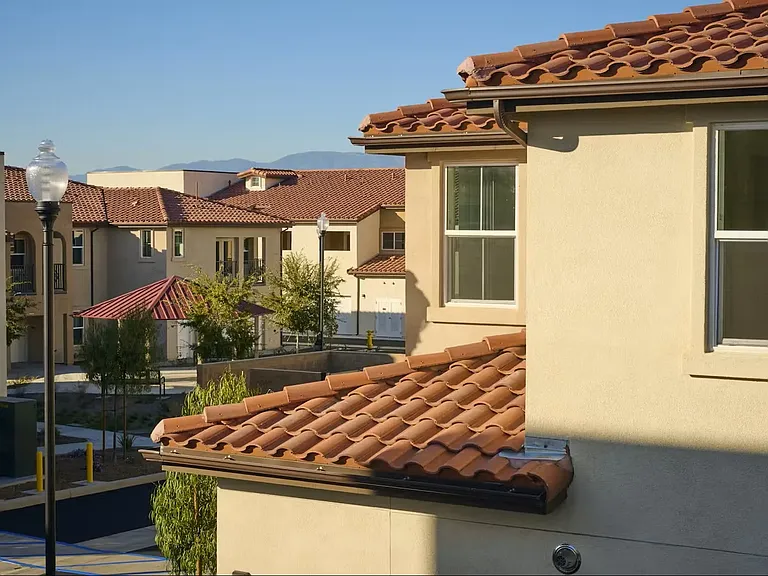 Redlands Valencia Grove II — Photo 3
