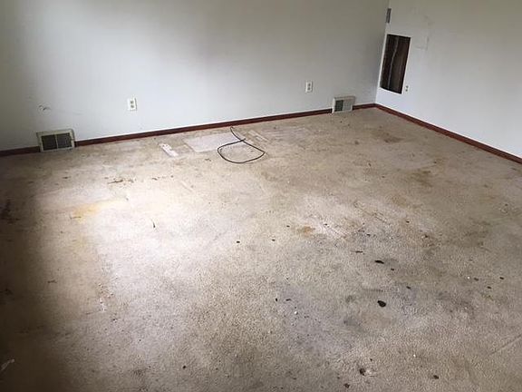2nd image of 2654 N Fratney St