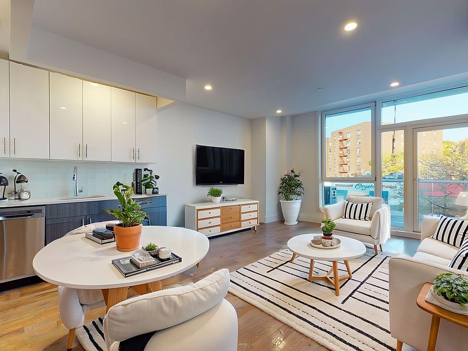 1st image of 13828 Queens Blvd APT 4H