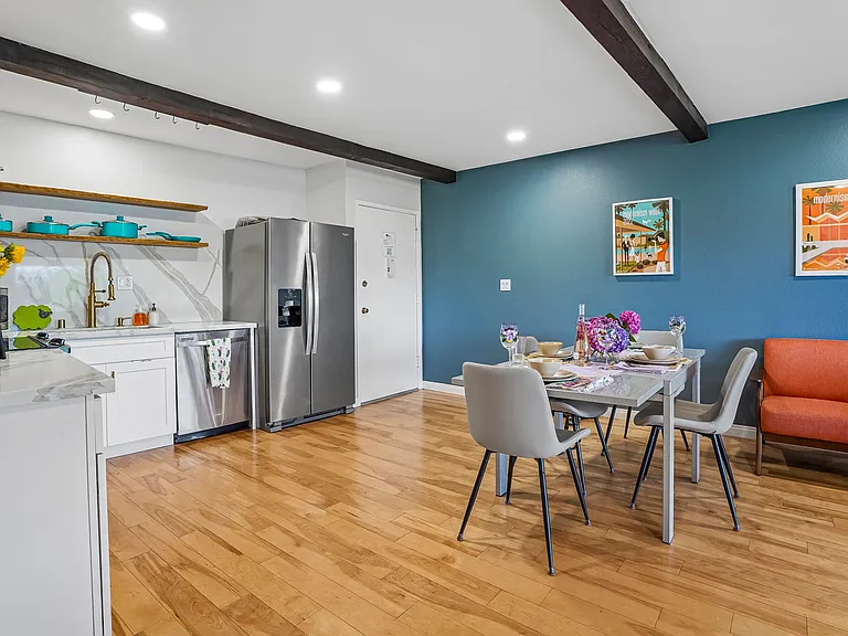 1701 Clinton St #210 — Photo 34