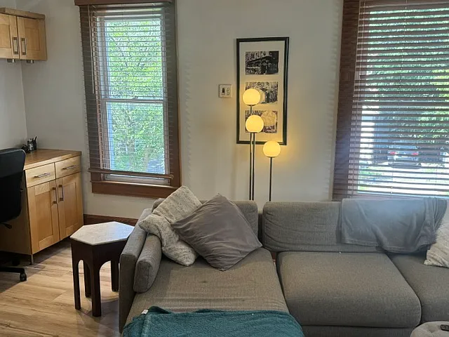 2717 Girard Ave S #201 — Photo 11