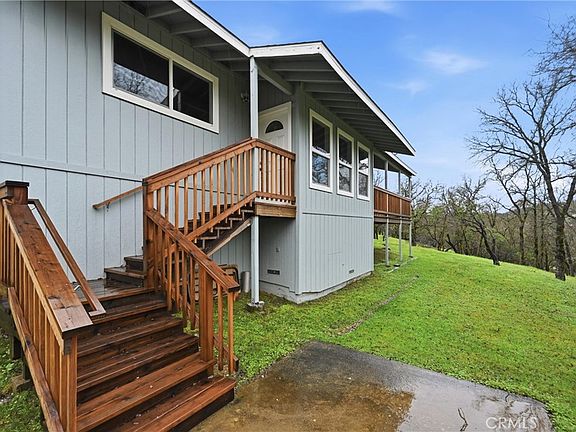 3rd image of 19474 Donkey Hill Rd