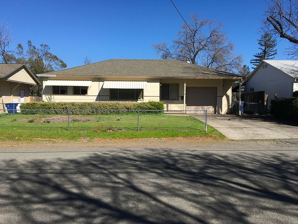 1st image of 1109 2nd St