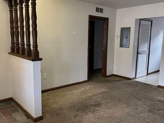 4th image of 120 S Russell St #O