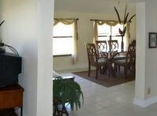 9093 Gettysburg Rd, Boca Raton, FL 33434