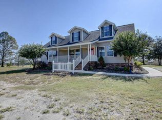 161 Back Canal Dr, Kelly, NC 28448