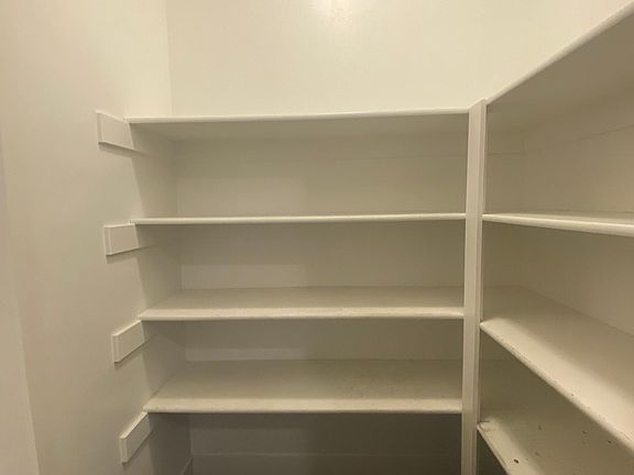 3rd image of 889 S 2400 W