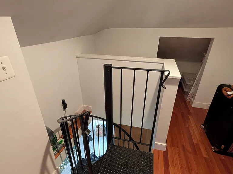 250 Riverside Ave #2 — Photo 13