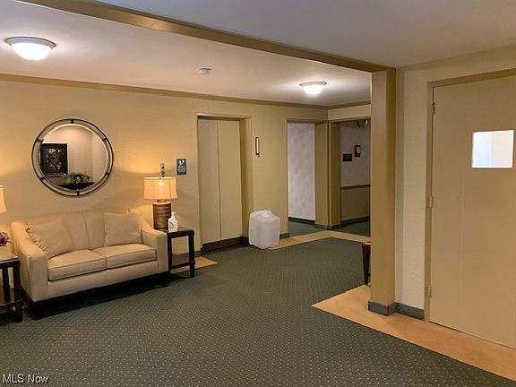 4th image of 19201 Van Aken Blvd APT 209
