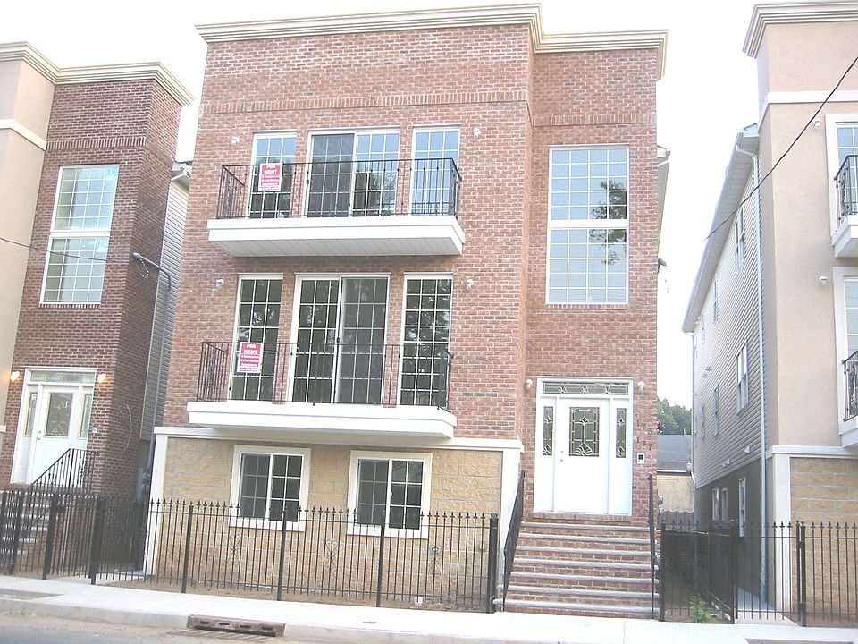 1st image of 133 Bellair Pl #1
