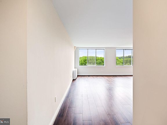 5th image of 6621 Wakefield Dr APT 814