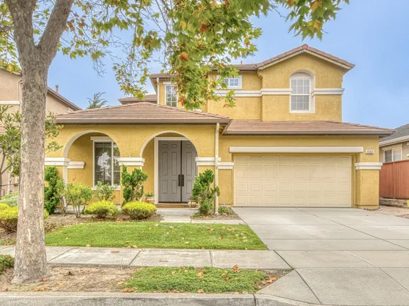 4560 Peninsula Point Dr, Seaside, CA 93955