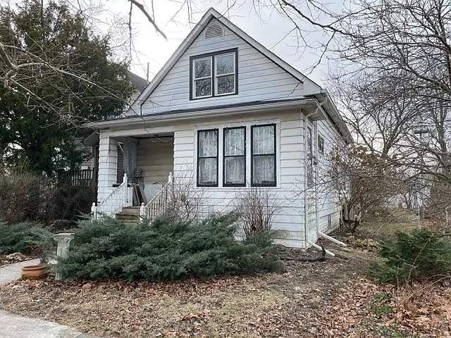 3142 Peoria St photo 1